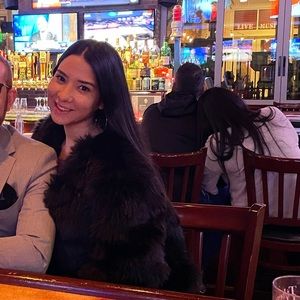 Meet your Posher, Andrea